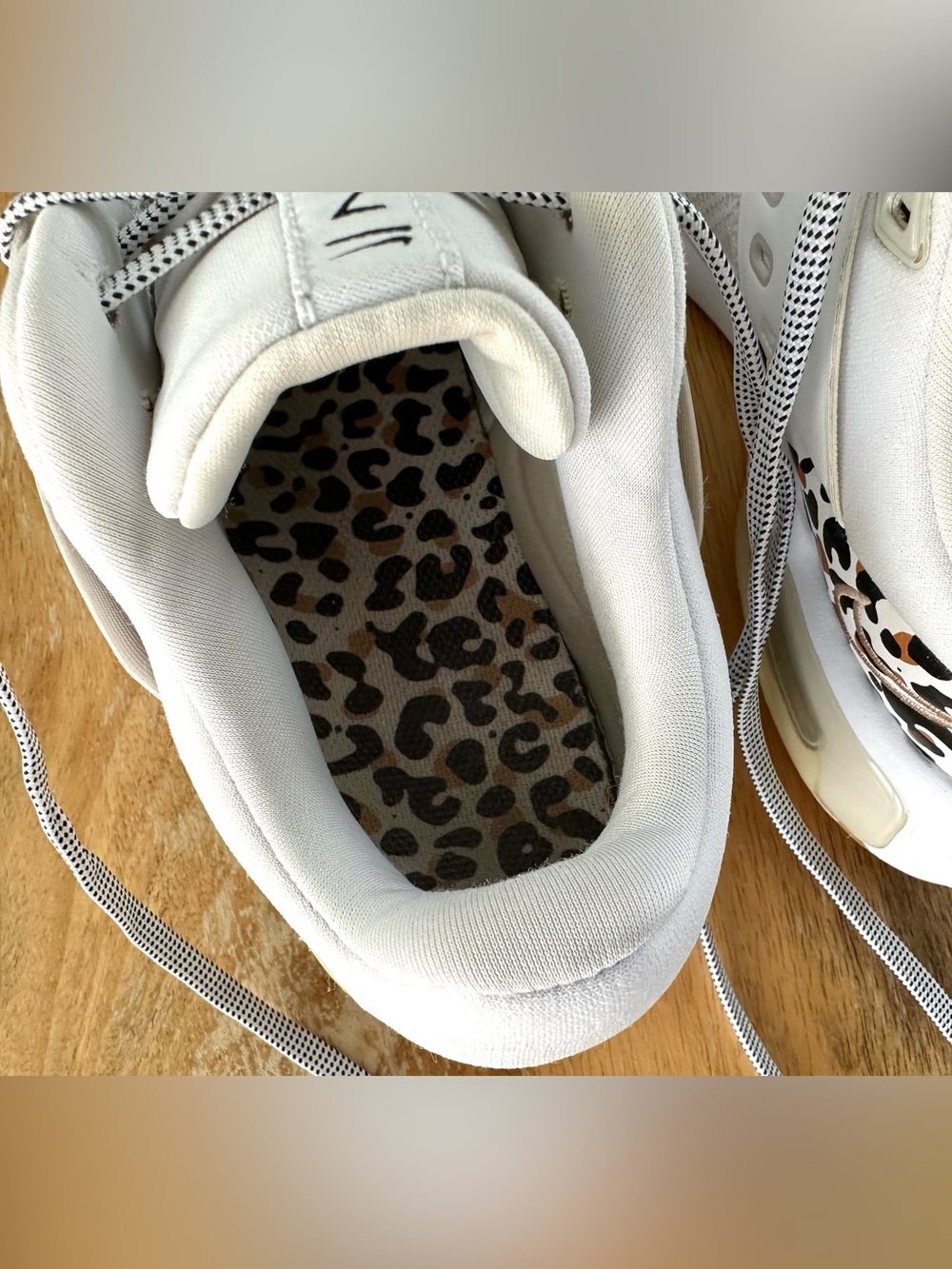 Women’s Nike Sneakers - Picture 9 of 11